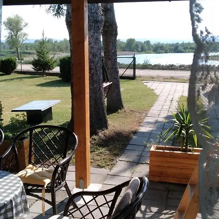 Vikendica Markovic * Tesanovica Mala